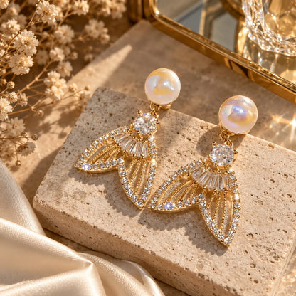 Fishtail Pearl Earrings | Adorva